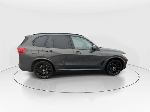 Dravit Grey Metallic 2023 BMW X5 M50i