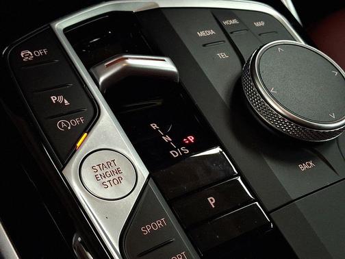 2023 BMW 330 xDrive