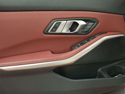 2023 BMW 330 xDrive