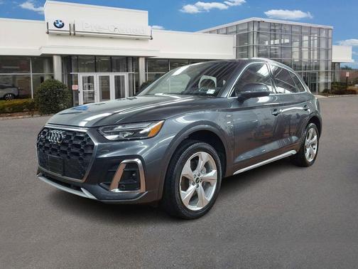 2022 Audi Q5 45 S line Premium Plus