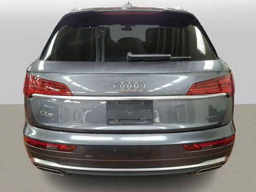 2022 Audi Q5 45 S line Premium Plus