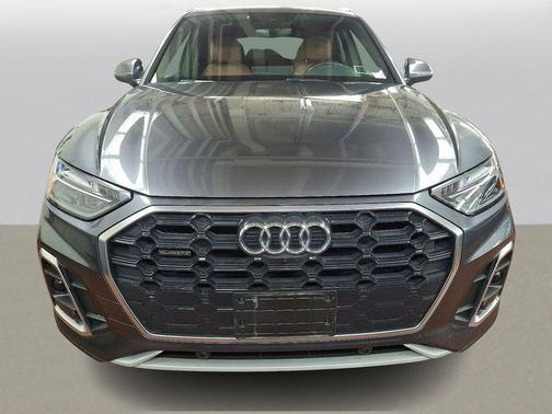 2022 Audi Q5 45 S line Premium Plus