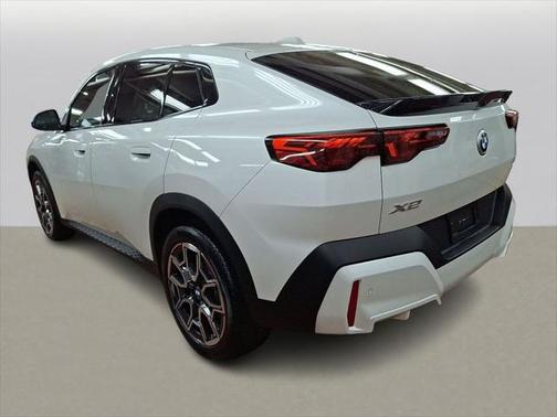 2025 BMW X2 xDrive28i