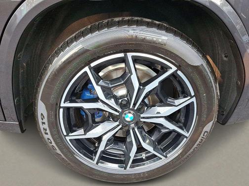 2022 BMW X3 M40i