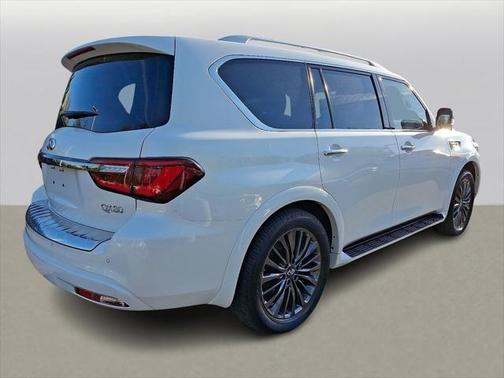 2024 INFINITI QX80 SENSORY AWD
