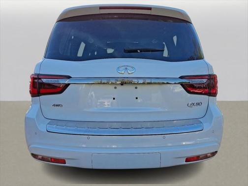 2024 INFINITI QX80 SENSORY AWD