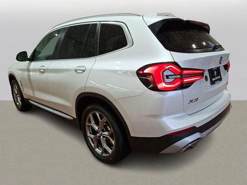 Mineral White Metallic 2022 BMW X3 xDrive30i