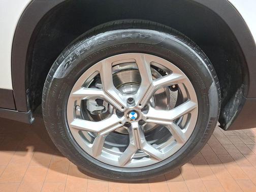 2023 BMW X4 xDrive30i