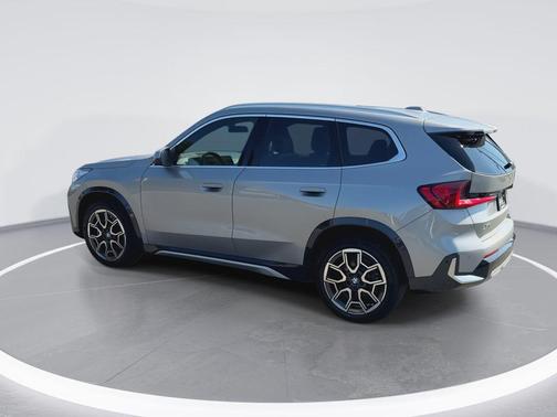 Space Silver Metallic 2026 BMW X1 xDrive28i