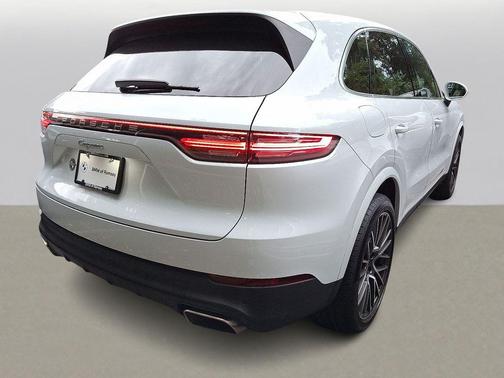 2023 Porsche Cayenne Base