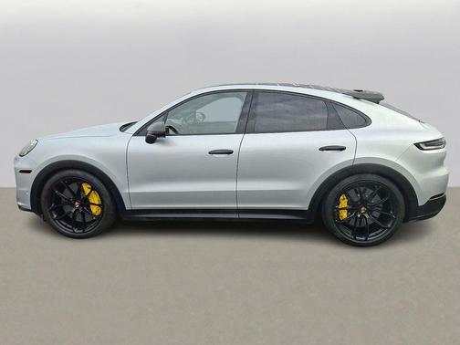 2025 Porsche Cayenne Turbo GT