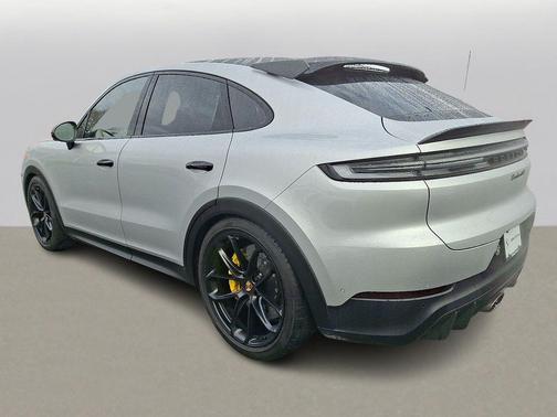 2025 Porsche Cayenne Turbo GT