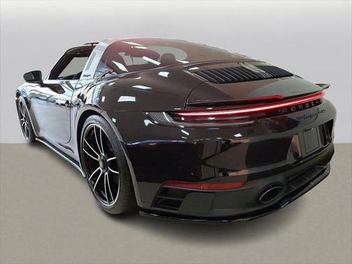2022 Porsche 911 Targa 4 GTS