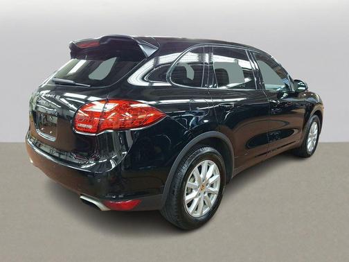 Black 2014 Porsche Cayenne Cayenne