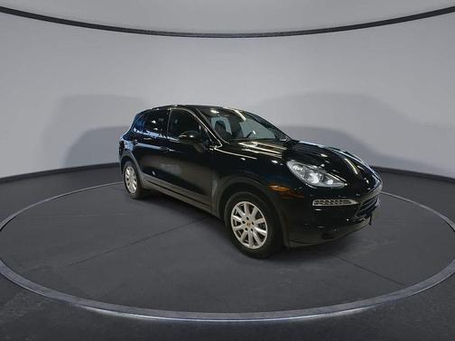 Black 2014 Porsche Cayenne Cayenne