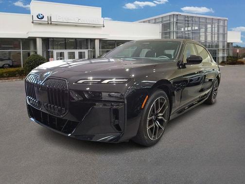 Black Sapphire Metallic 2025 BMW i7 eDrive50
