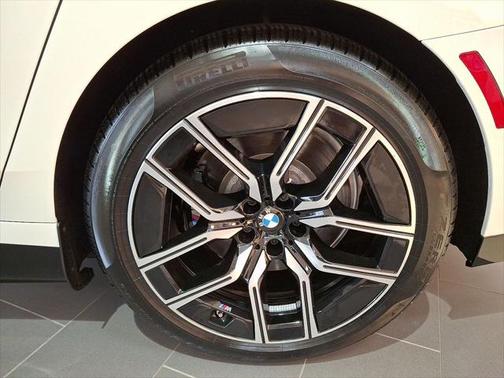 2025 BMW i7 eDrive50