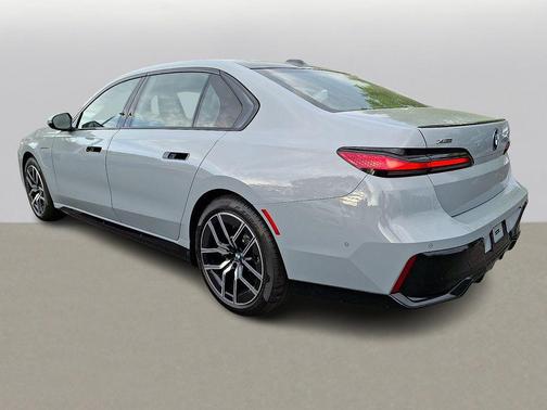 Gray 2026 BMW 750e i xDrive