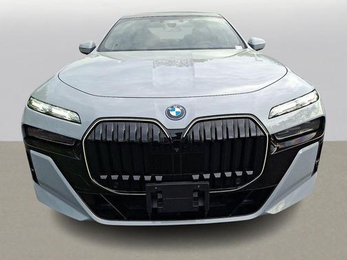 Gray 2026 BMW 750e i xDrive