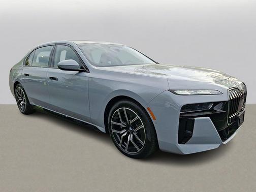 Gray 2026 BMW 750e i xDrive