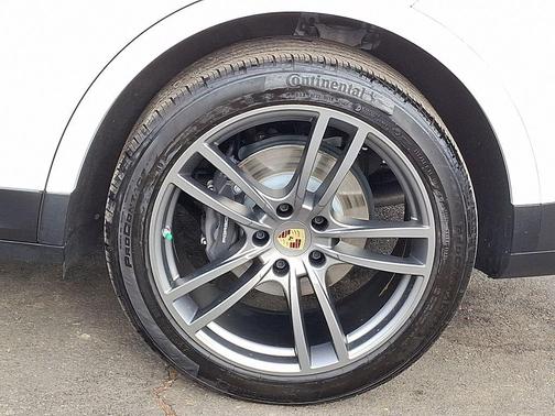 2023 Porsche Cayenne Cayenne