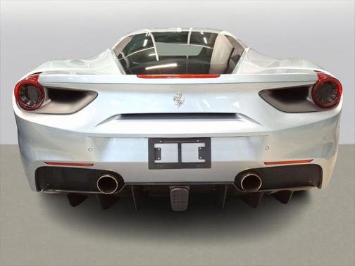 2017 Ferrari 488 GTB Base