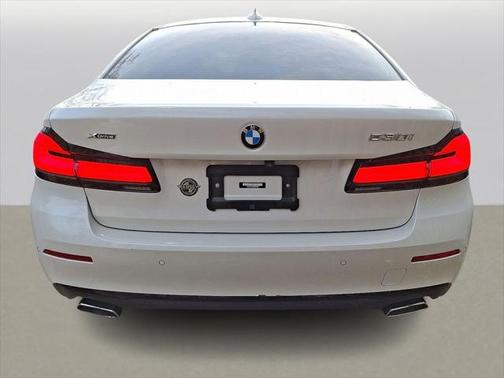 2022 BMW 530 i xDrive