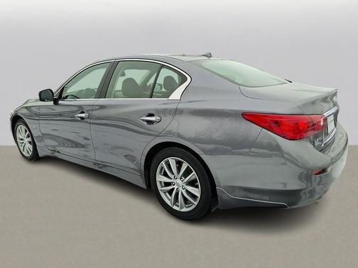 2015 INFINITI Q50 Premium