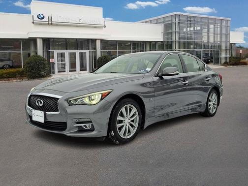 2015 INFINITI Q50 Premium