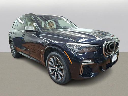 2021 BMW X5 M50i