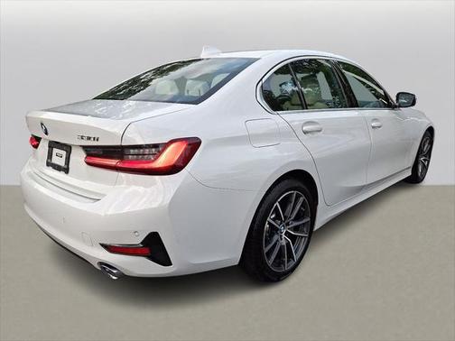 2022 BMW 330 xDrive