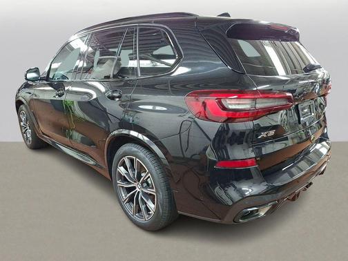 Black Sapphire Metallic 2022 BMW X5 xDrive40i