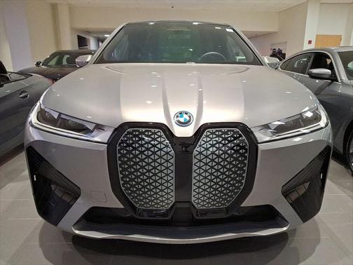 2025 BMW iX xDrive50