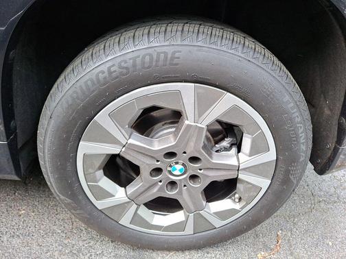 Jet Black 2024 BMW X1 xDrive28i