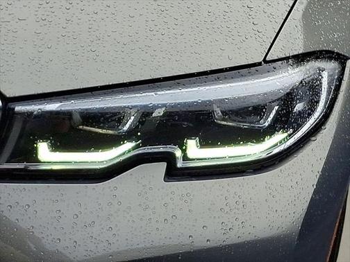 2022 BMW 330 xDrive