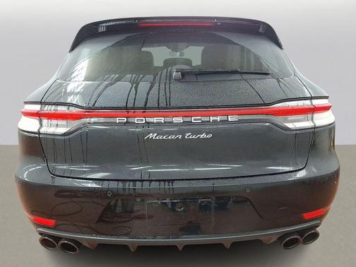 2021 Porsche Macan Turbo