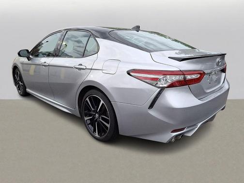Midnight Black Metallic 2018 Toyota Camry XSE