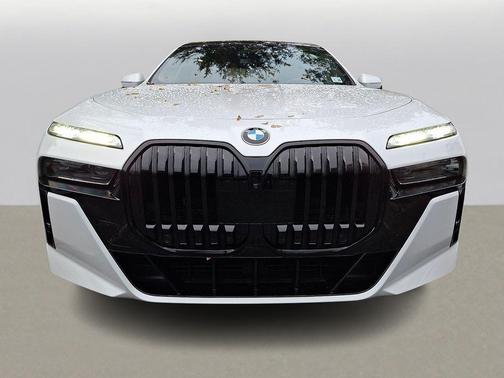 2023 BMW 760 i xDrive