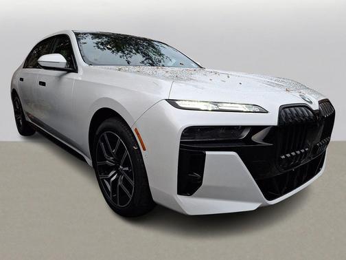 2023 BMW 760 i xDrive