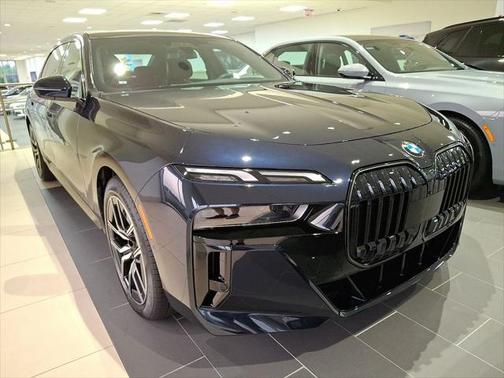 2025 BMW 760 i xDrive
