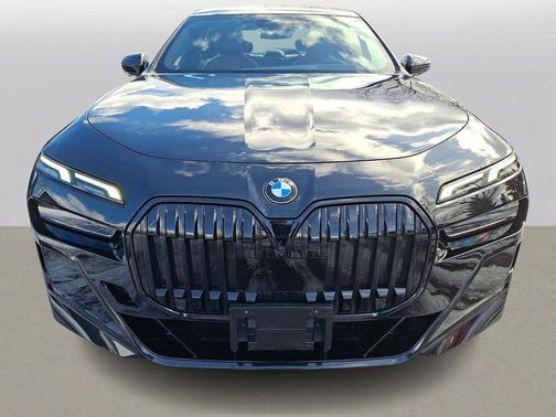 2023 BMW 760 i xDrive