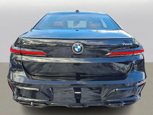 2023 BMW 760 i xDrive