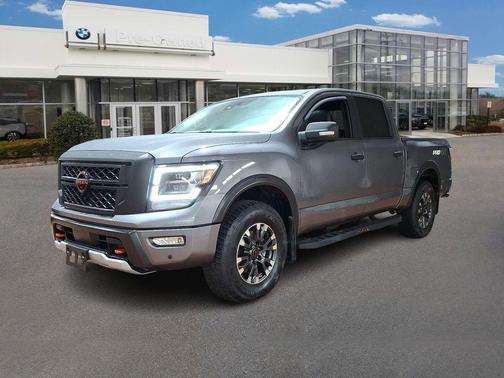 2024 Nissan Titan PRO-4X