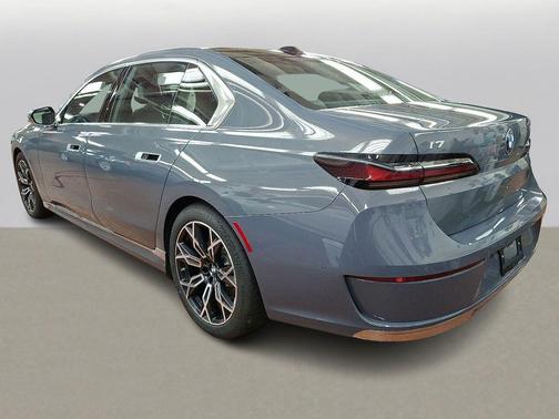 2025 BMW i7 xDrive60