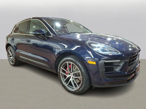 2022 Porsche Macan S
