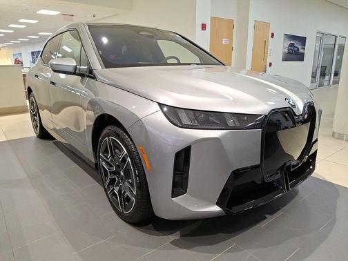 space silver metallic 2026 BMW iX xDrive60