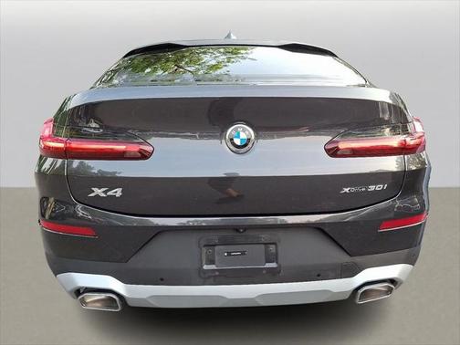 2025 BMW X4 xDrive30i