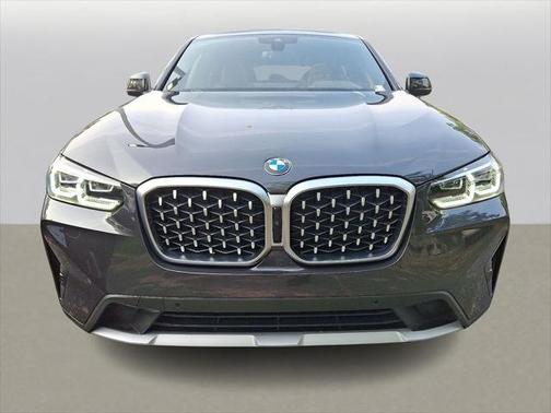 2025 BMW X4 xDrive30i