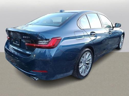 2023 BMW 330 xDrive
