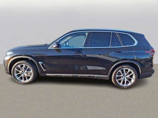 Black Sapphire Metallic 2024 BMW X5 xDrive40i